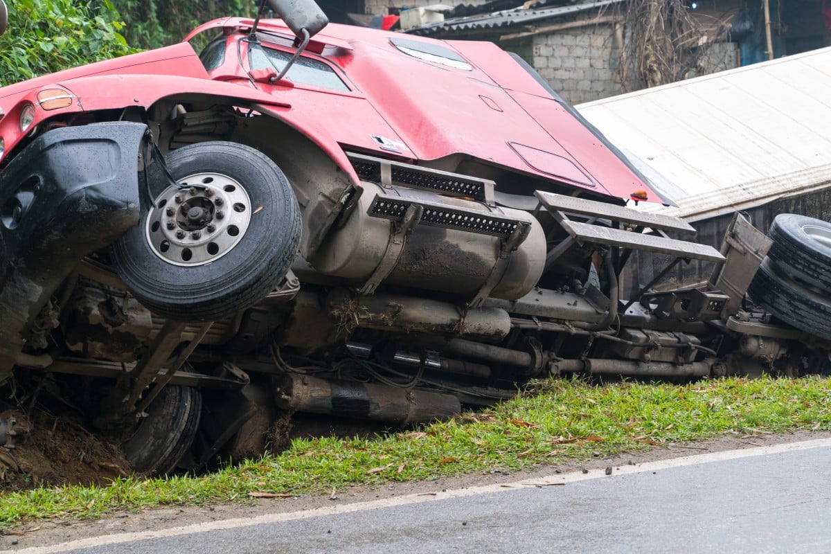 Tennessee Makes List Of  Deadliest States For Truck Accidents